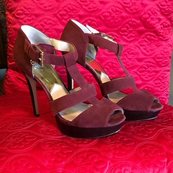 Michael Kors Maroon Suede Platform Heels-Pre❤️’d - Picture 1 of 7